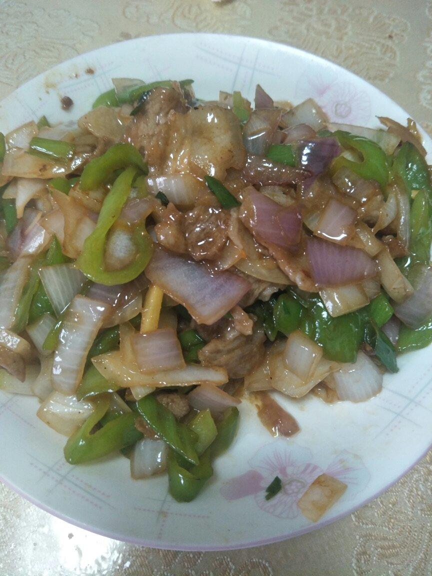 下饭菜：洋葱青椒炒肉片