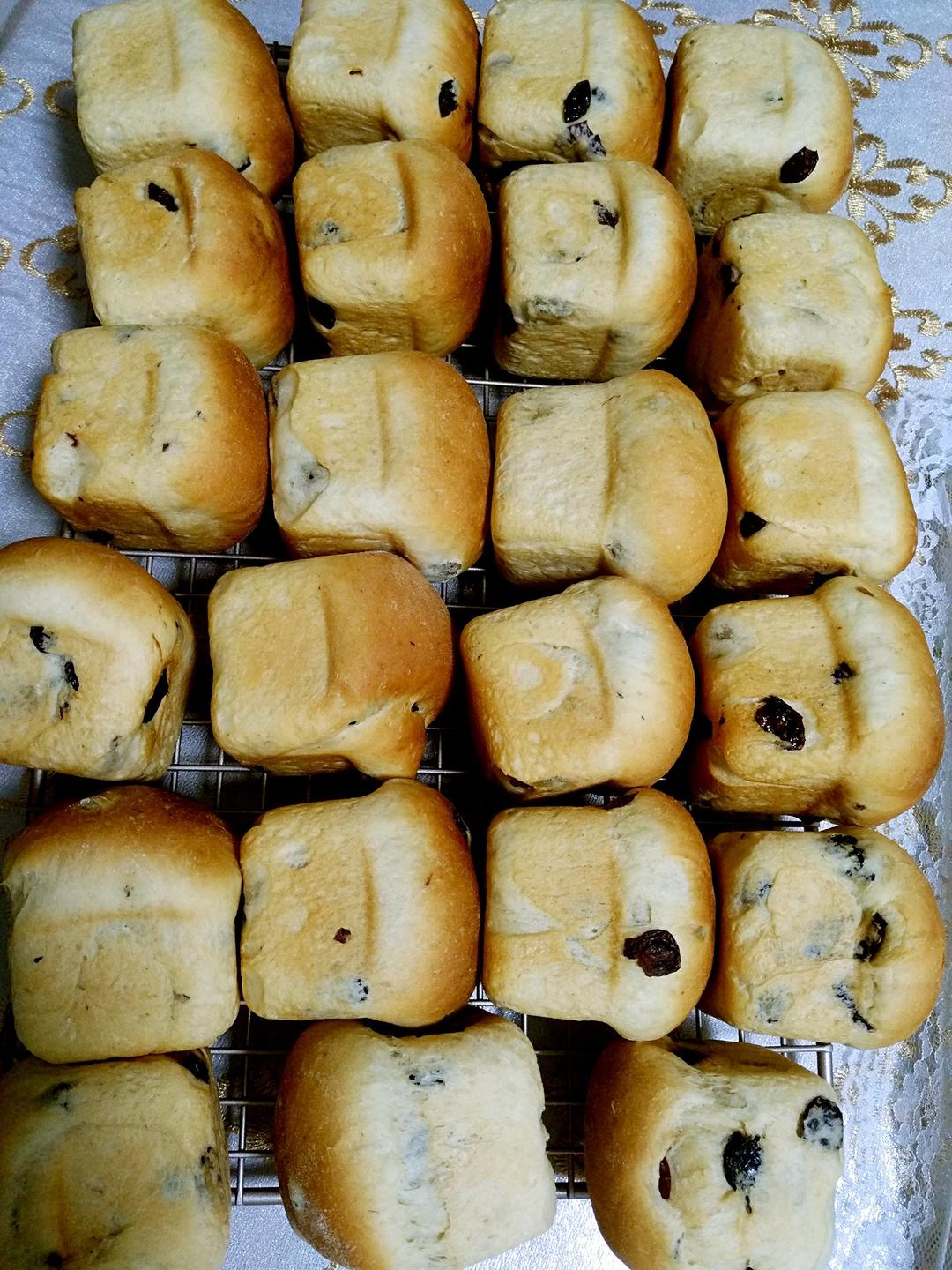 牛奶荔枝小方包