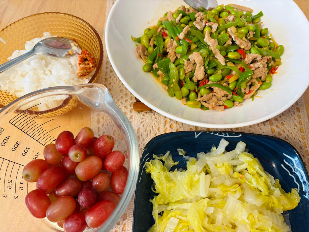 青椒毛豆炒肉丝