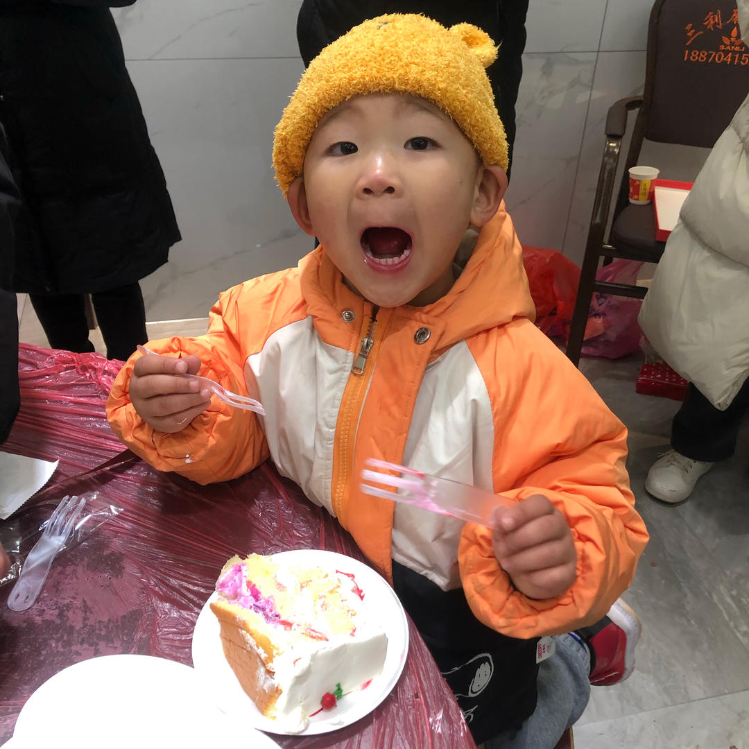 一家三口干饭日常