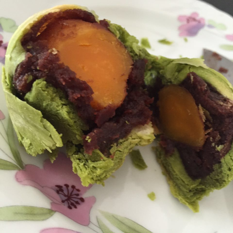 蛋黄酥~紫薯、抹茶、原味~花好月圆，中秋快乐~内附一次做六色蛋黄酥方法~