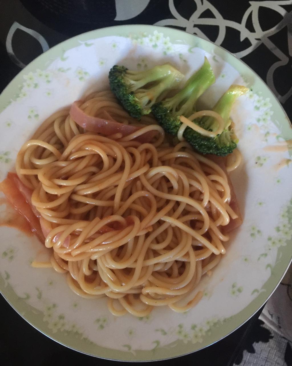 番茄意大利面