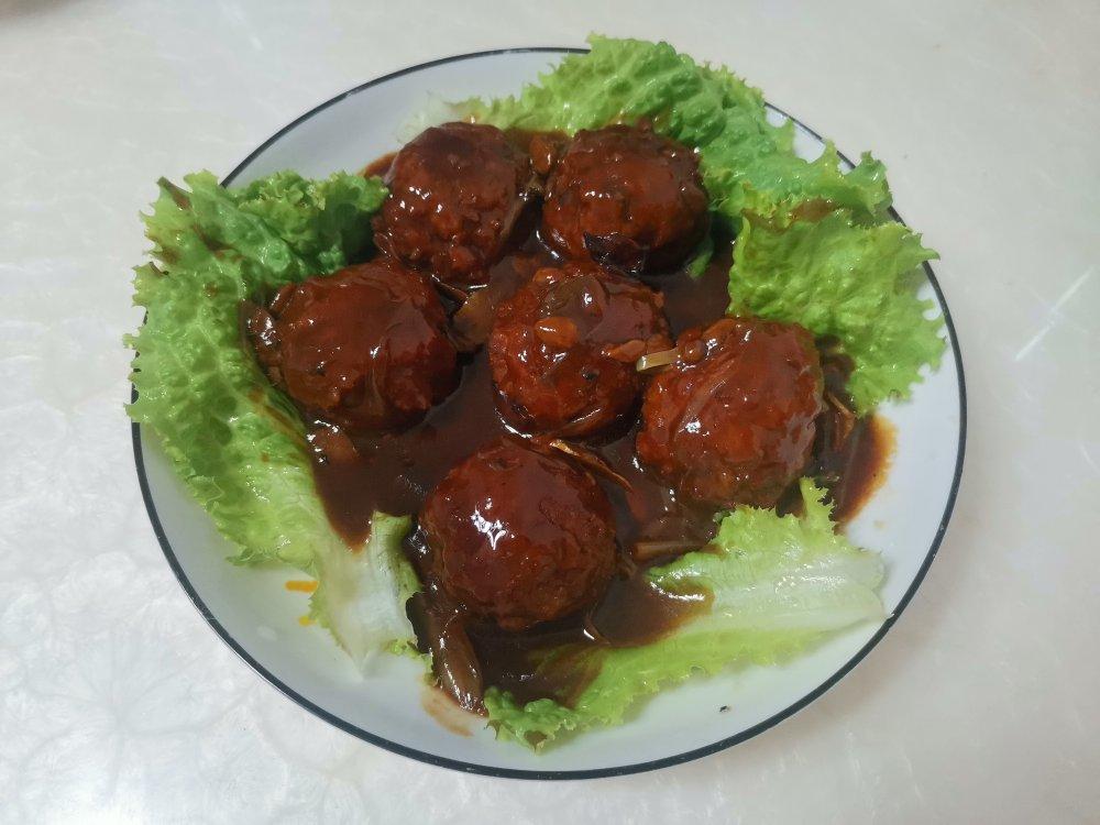 红烧狮子头四喜丸子