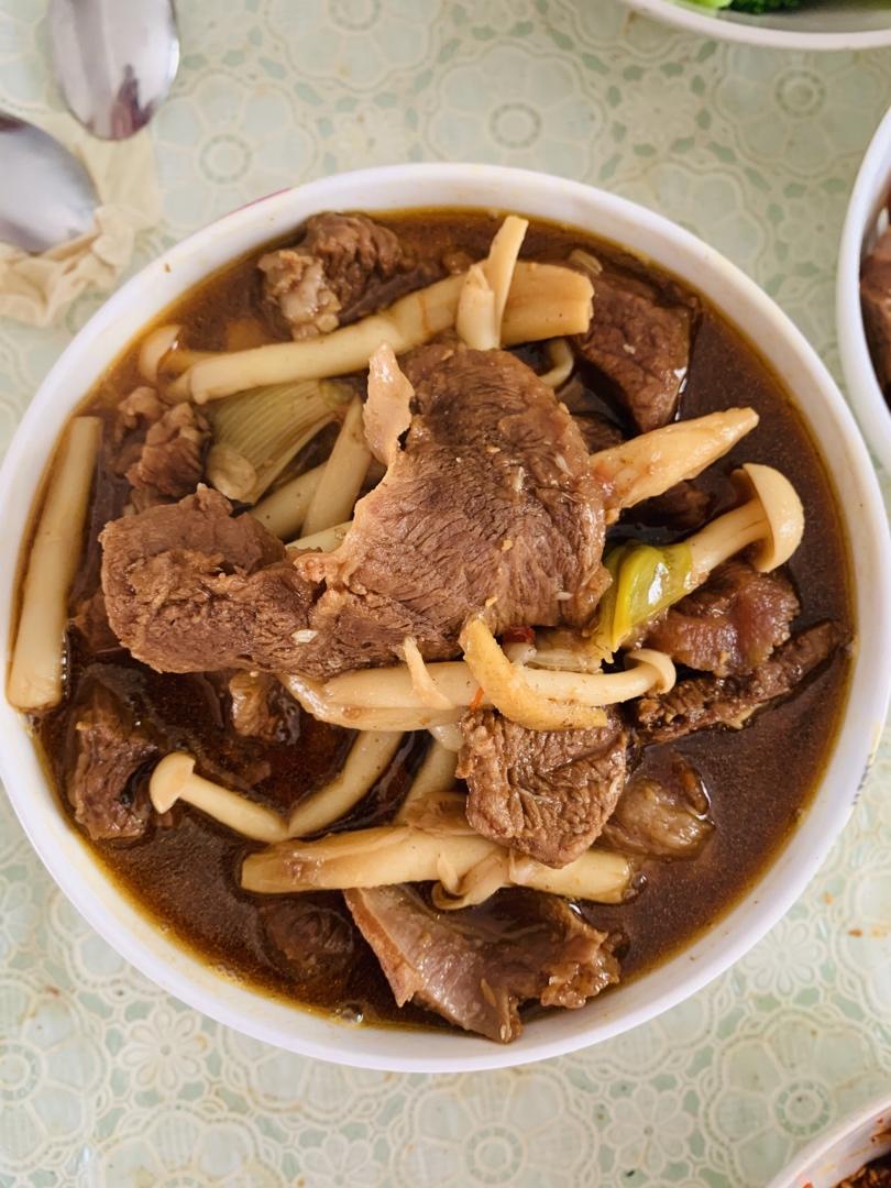 超简单的炖牛肉