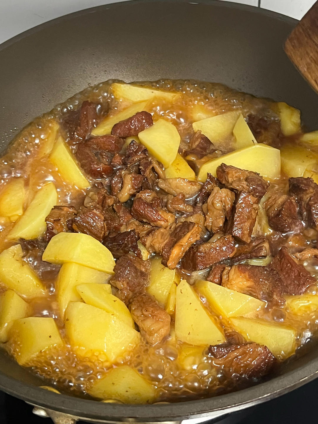 土豆烧牛腩