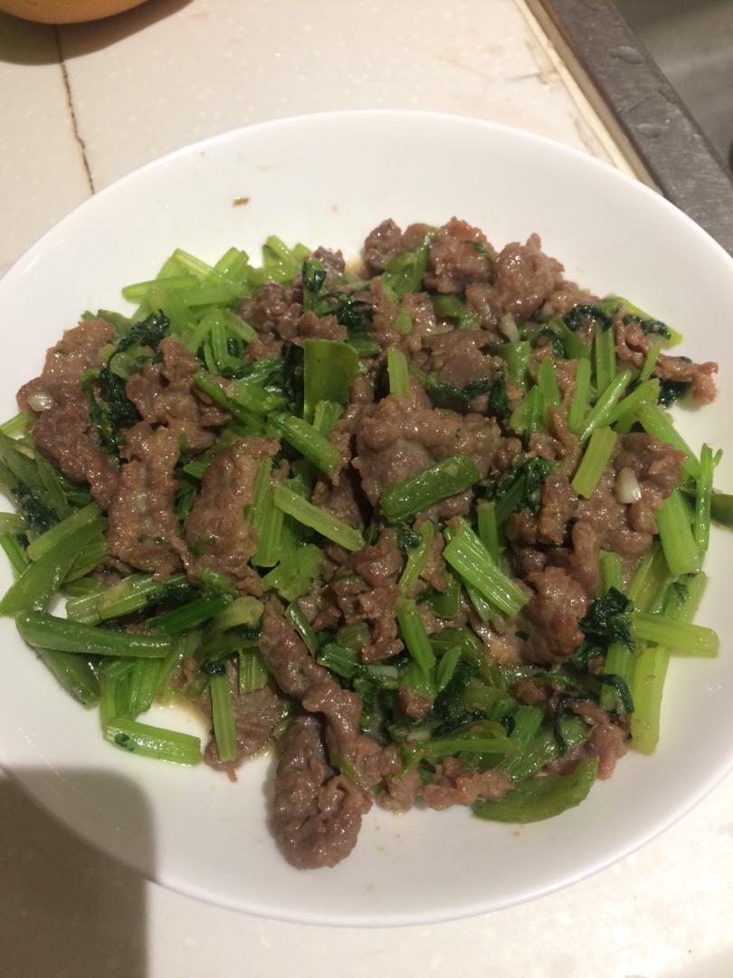 芹菜炒牛肉【附让牛肉嫩嫩的小秘密】