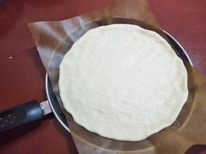 [小烤箱大世界系列]不一样的奶香披萨(无烤盘版)的做法 步骤8