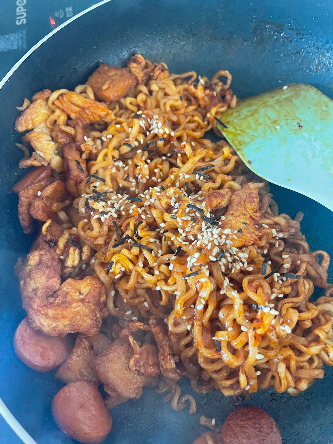 超简单的炒火鸡面 好吃到爆炸