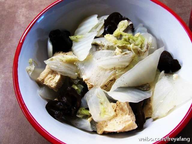 白菜炖冻豆腐