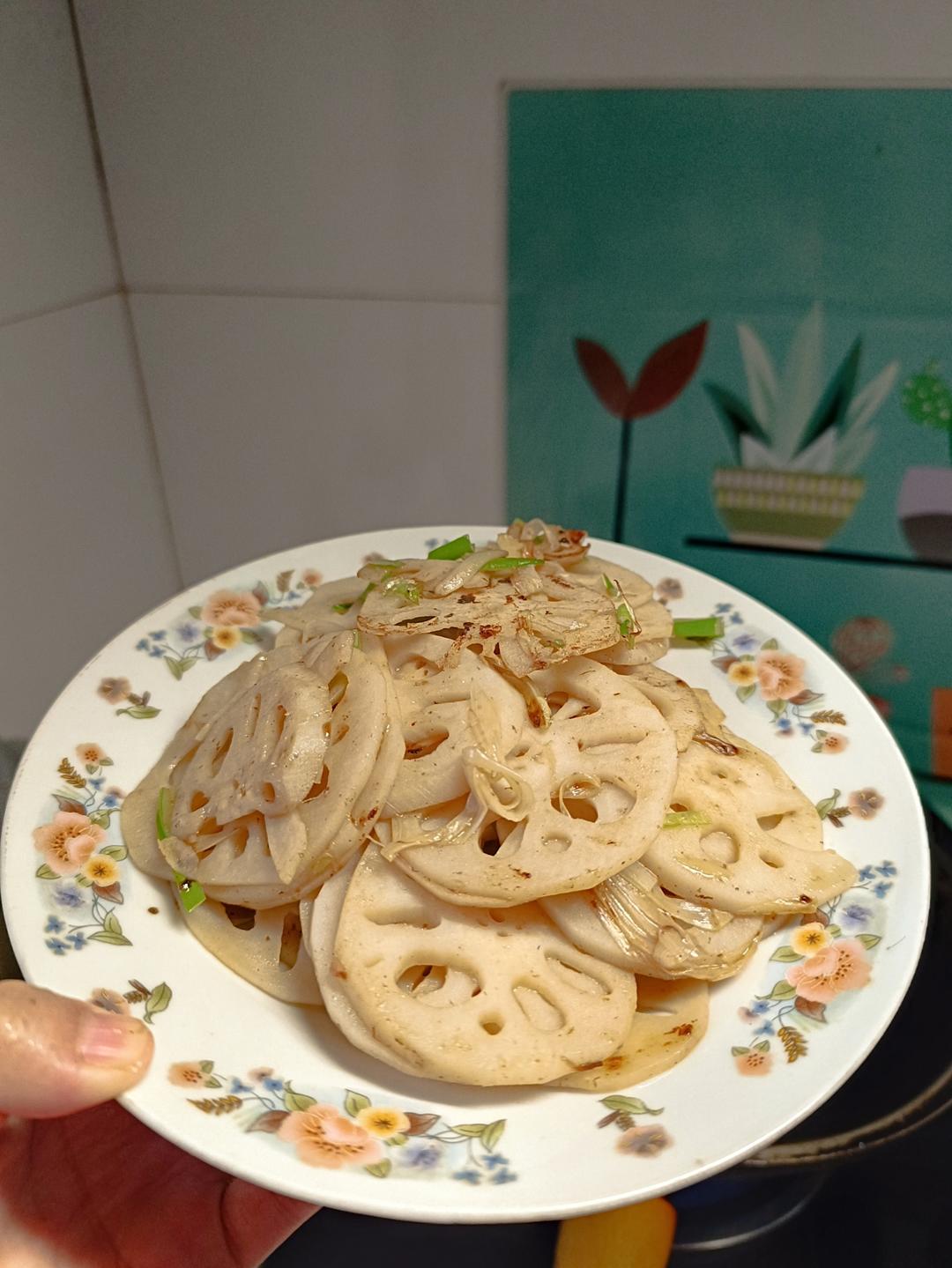 怎么炒，炒出来不发黑的香脆炒藕片