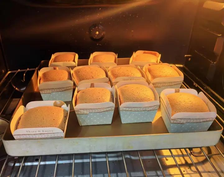 去学习并做了4年的 超浓郁北海道巧克力蛋糕 每次都是第一个卖完