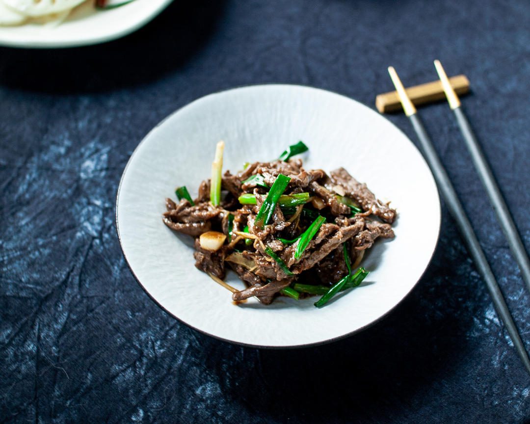 姜丝酱炒牛肉--超级下饭的做法