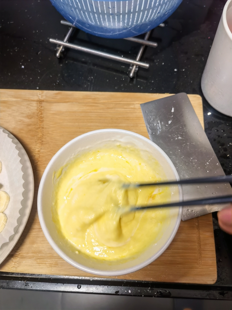 香蕉酸奶蛋糕的做法 步骤3