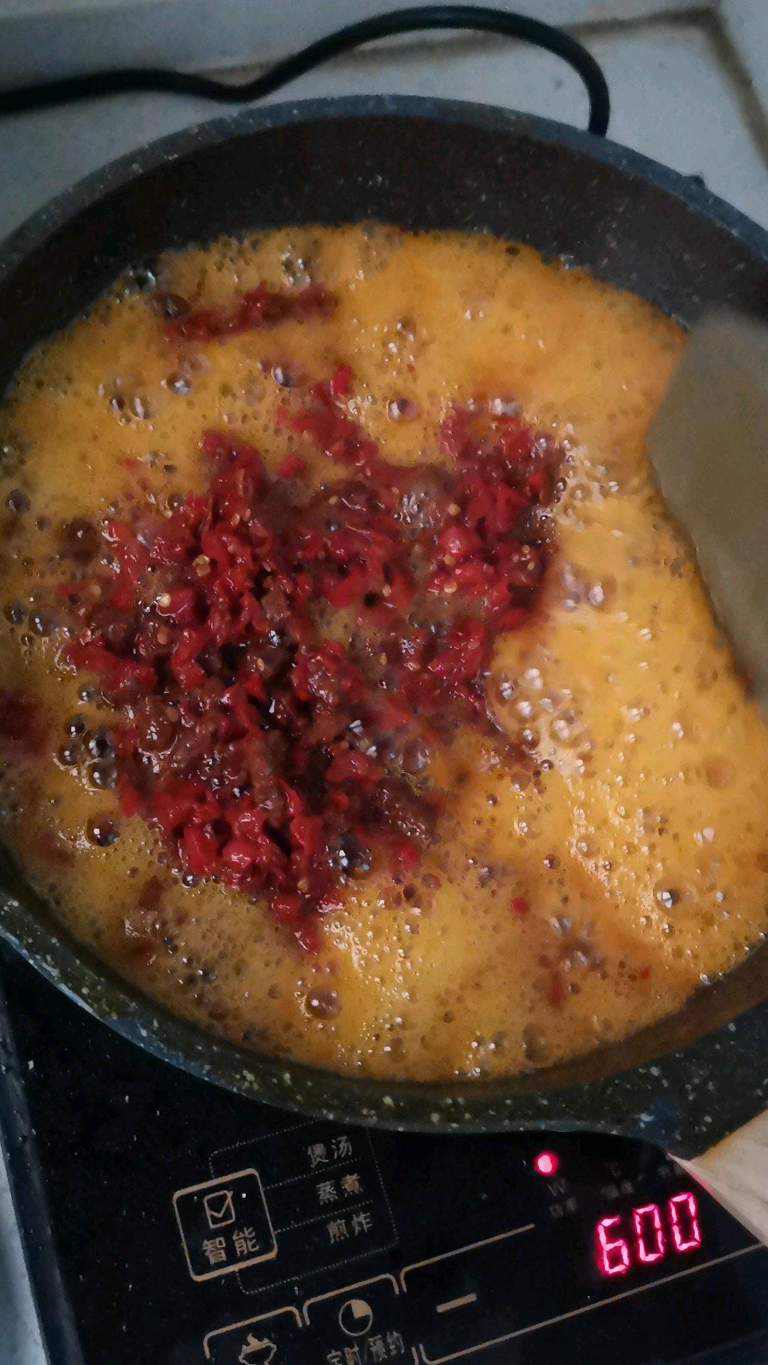 奶奶祖传秘制超香牛肉辣椒酱-下饭必备！