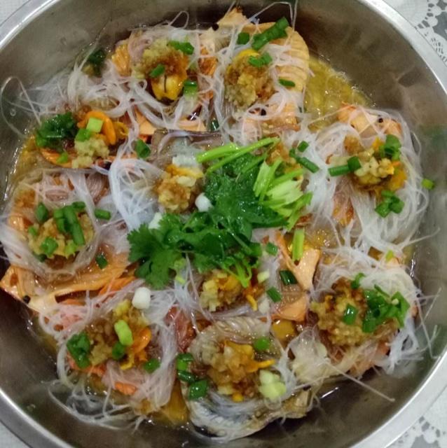 蒜蓉粉丝蒸扇贝