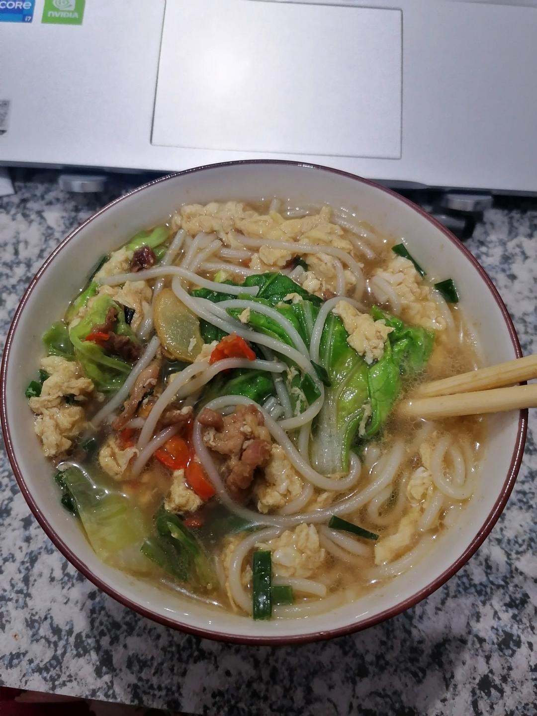 磨菇肉片汤