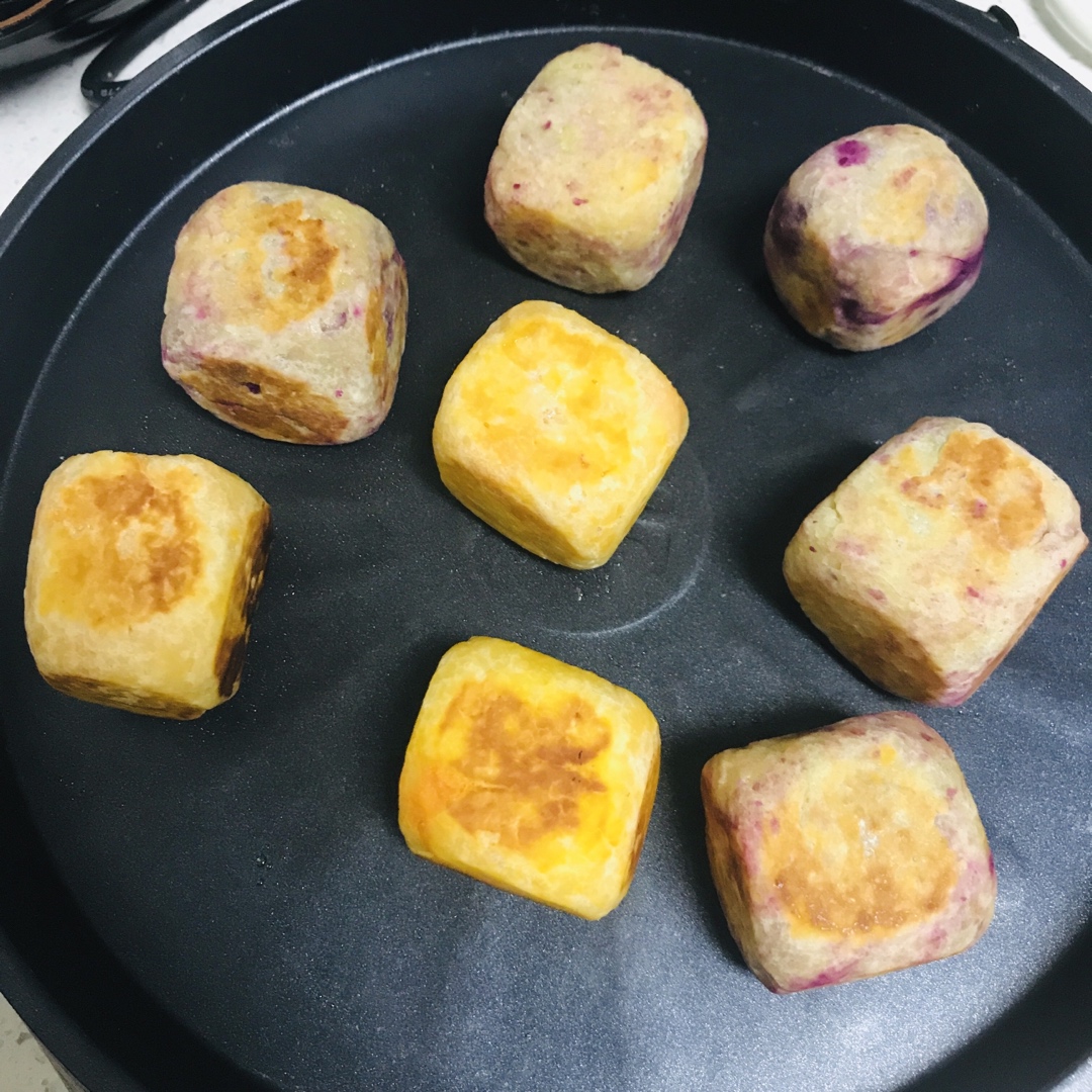 无需烤箱， 一口平底锅就能搞定的紫薯仙豆糕❗❗