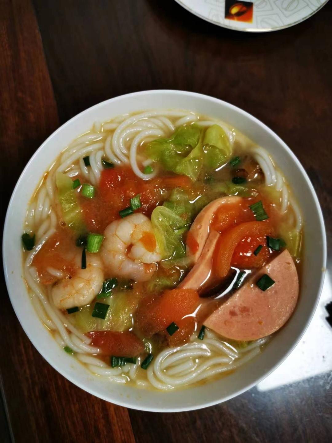 三鲜砂锅米线