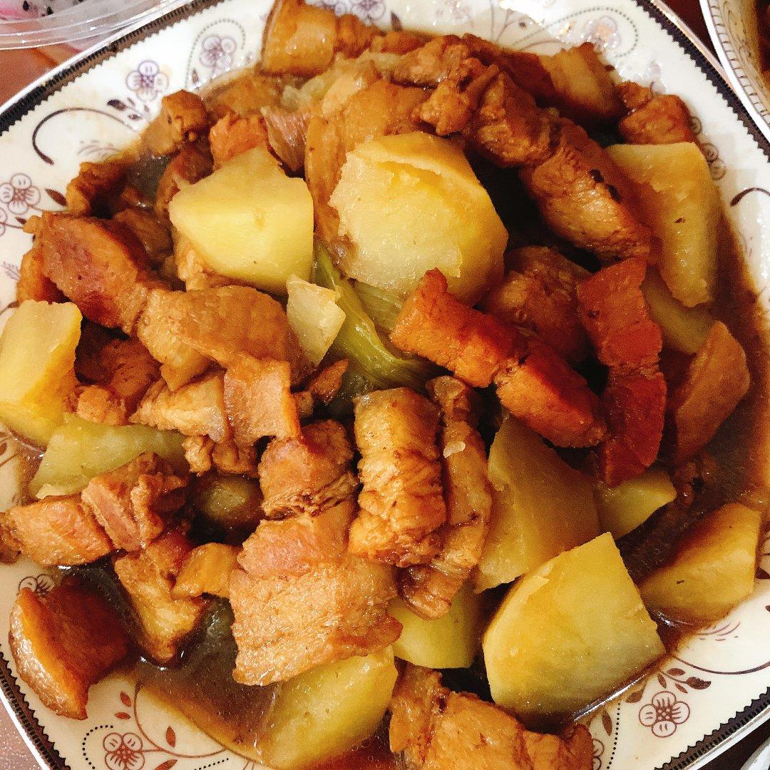 红烧肉炖土豆（丝毫不腻）
