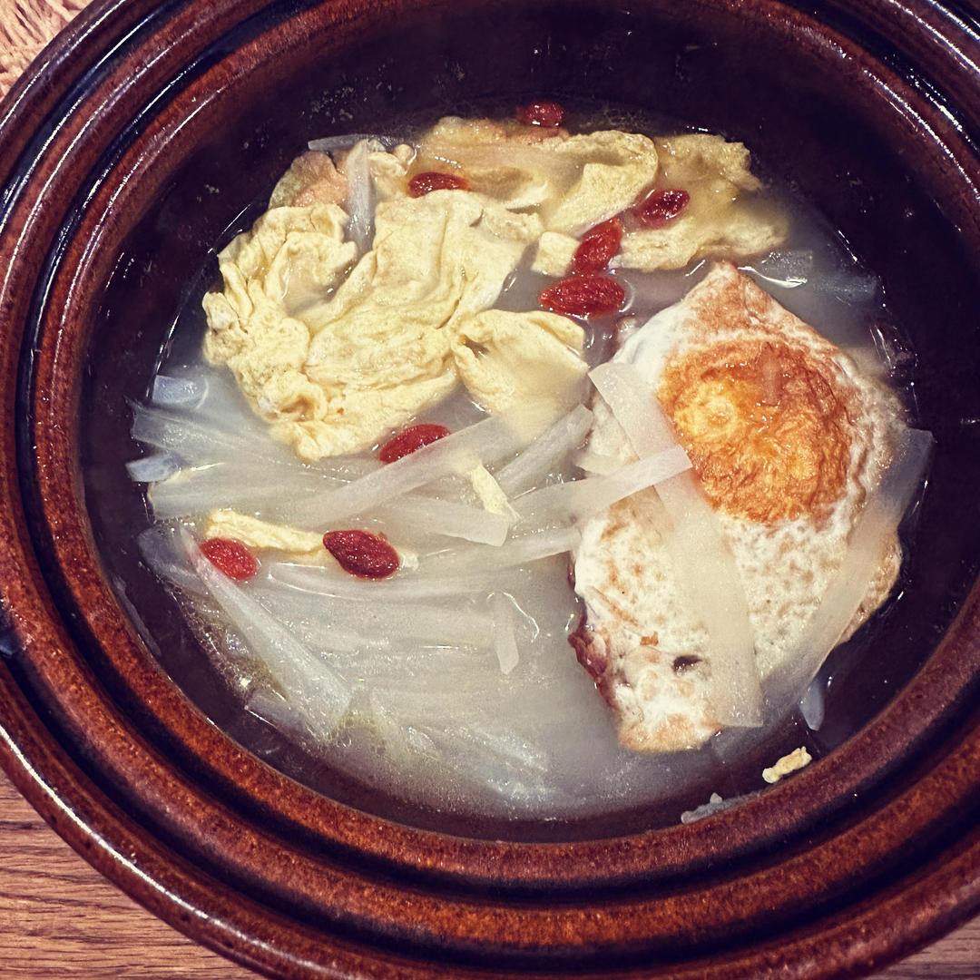 非常适合秋冬喝的萝卜丝荷包蛋汤