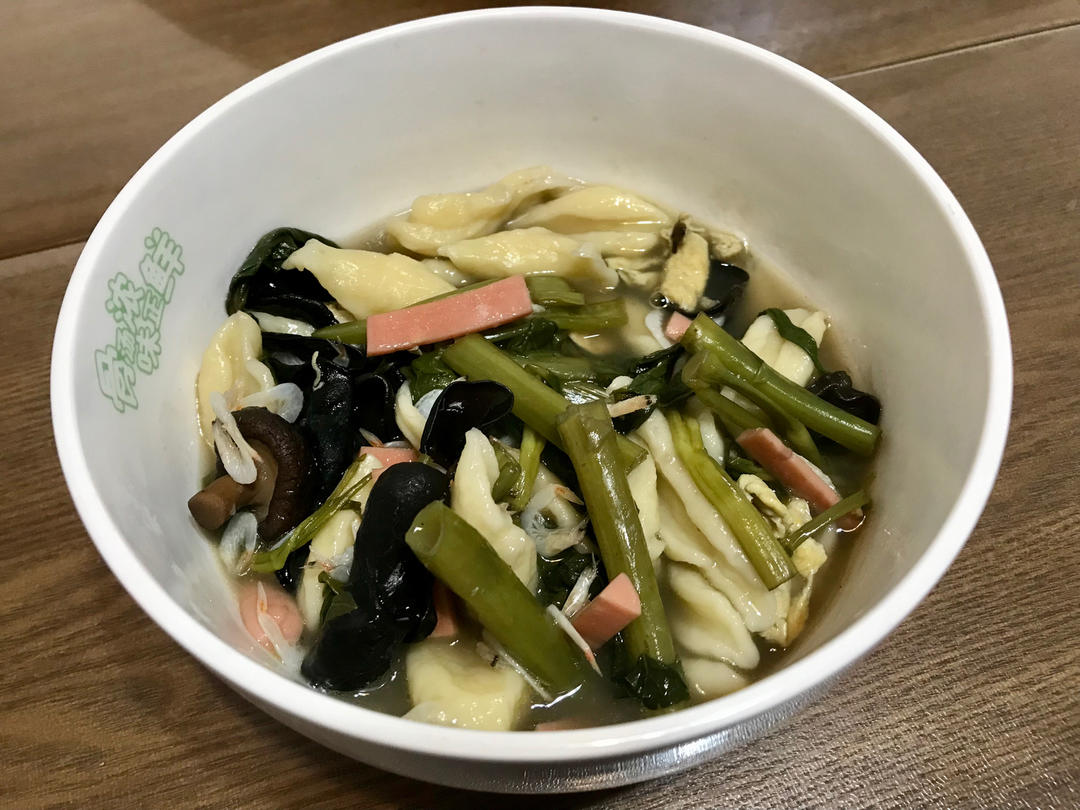 肉丝蘑菇青菜面疙瘩汤