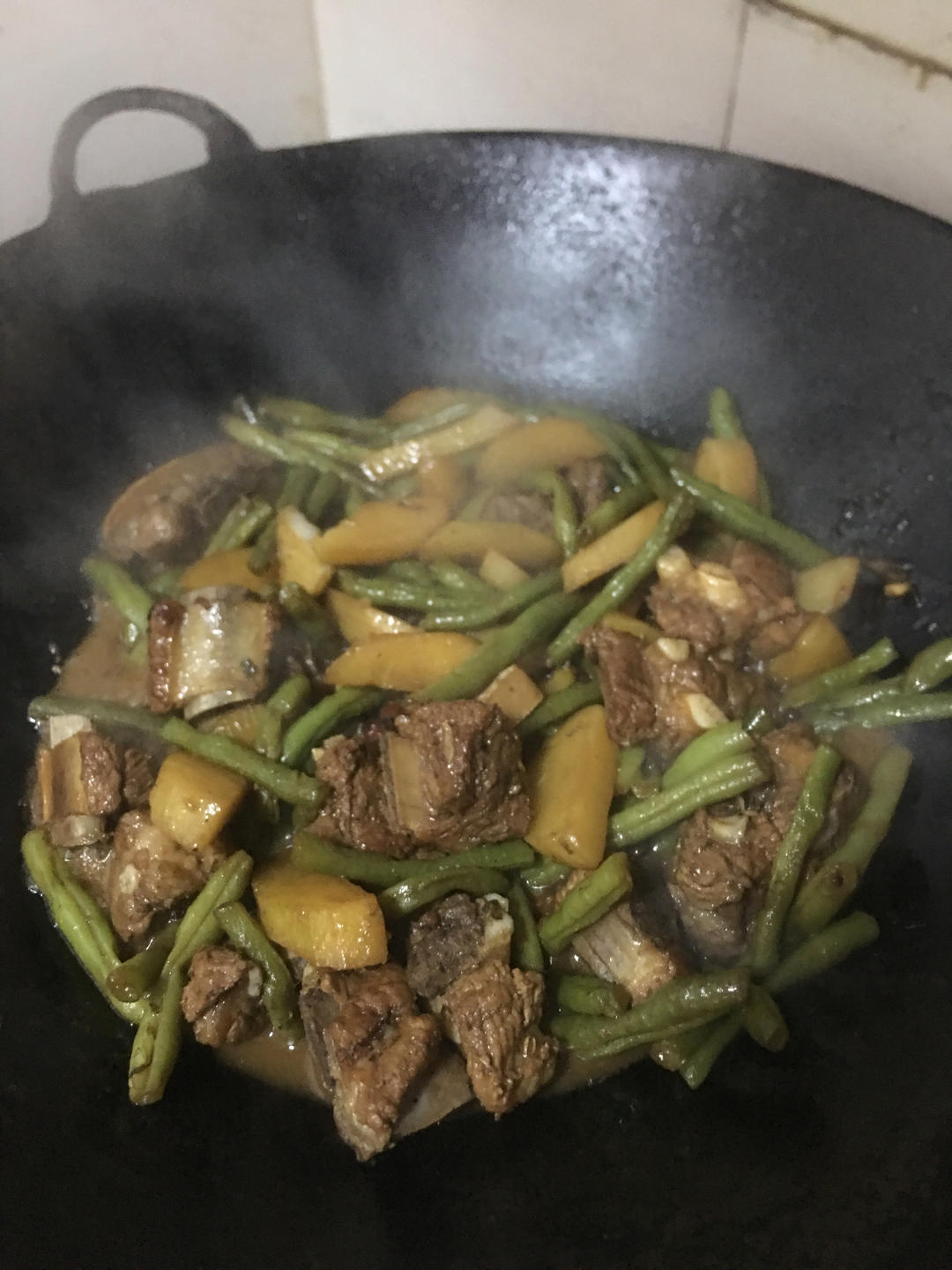 硬菜代表--排骨炖豆角土豆（豆角焖面胚子）