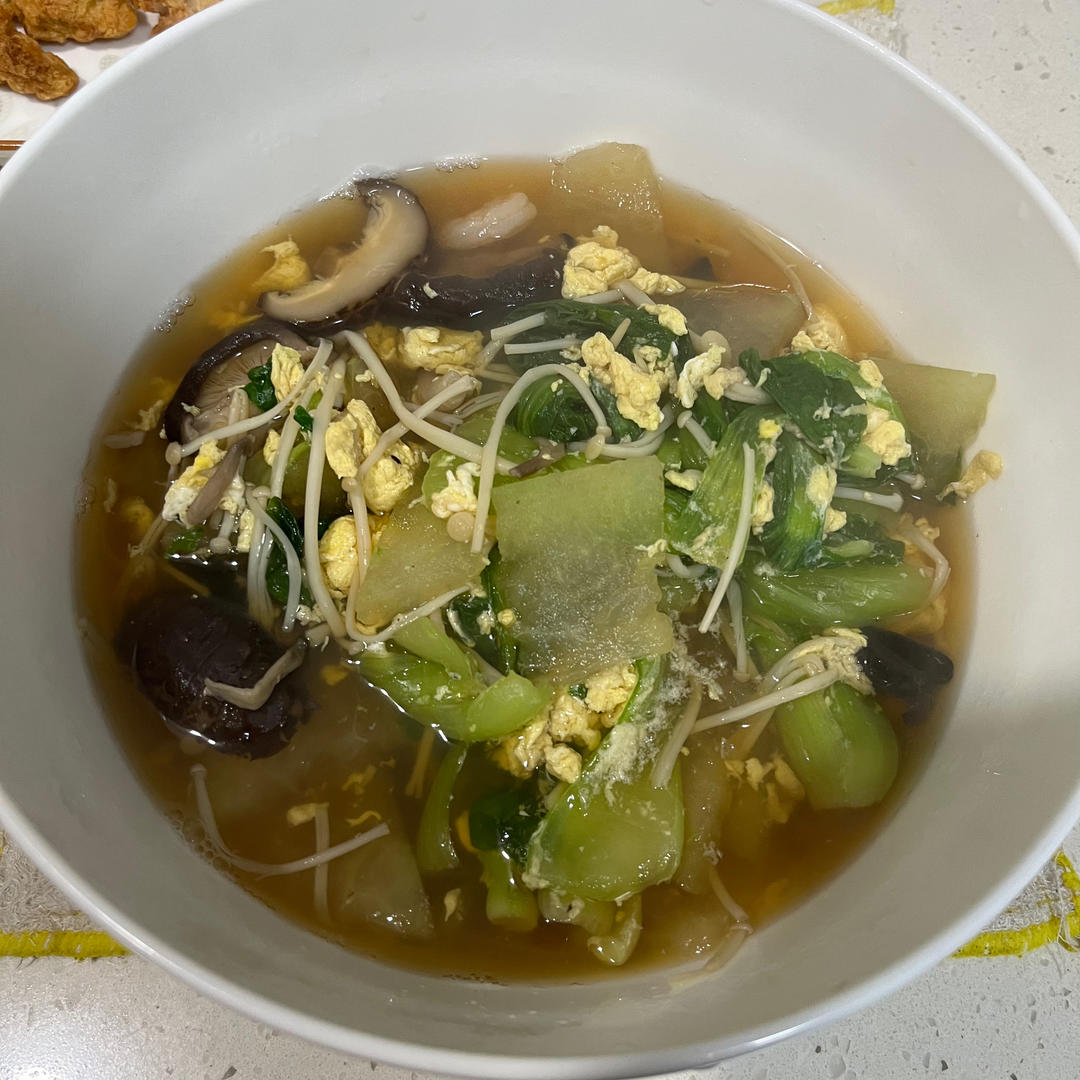 减肥餐，好喝不胖，鲜到眉毛掉的冬瓜蘑菇汤！