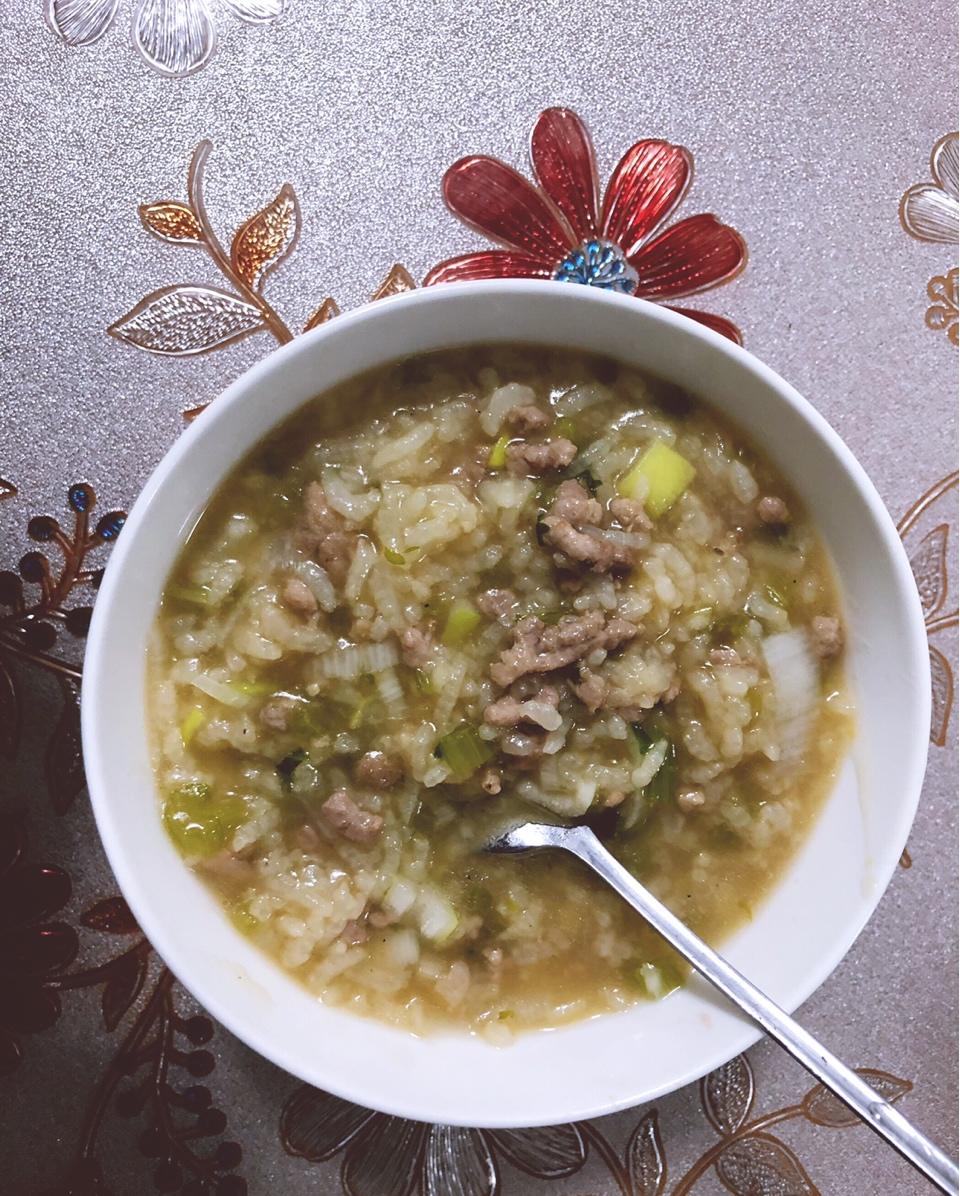 芹菜肉末粥
