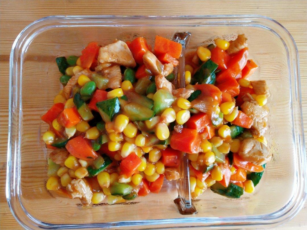 玉米粒豌豆鸡胸肉