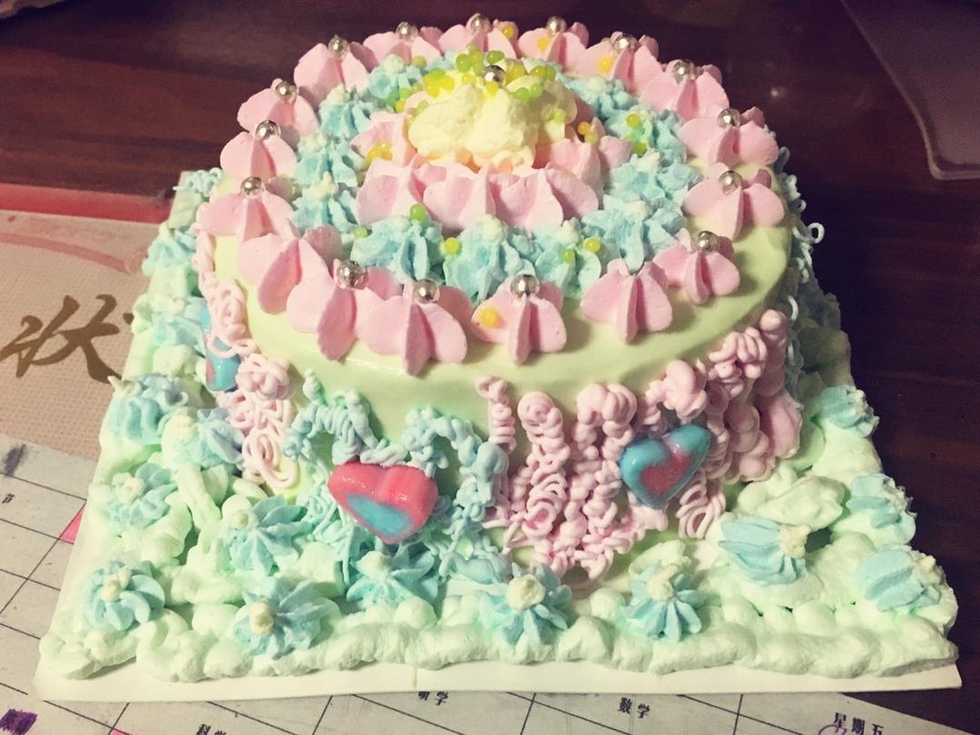 首秀“裱花蛋糕”（练习版）