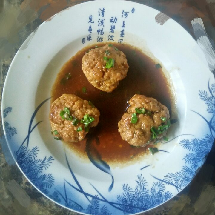 香烤胡萝卜猪肉丸