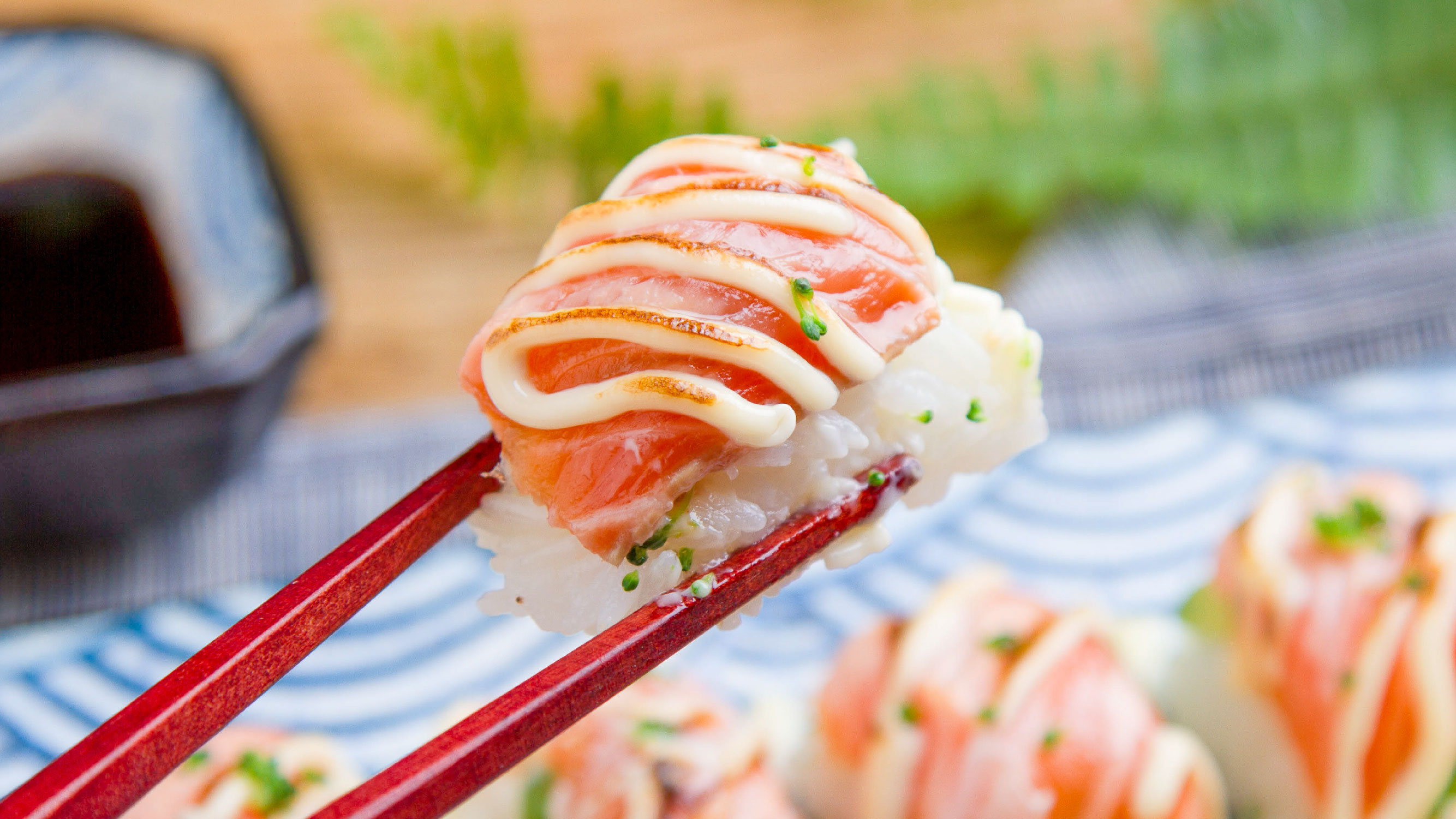 炙烤三文鱼寿司的做法