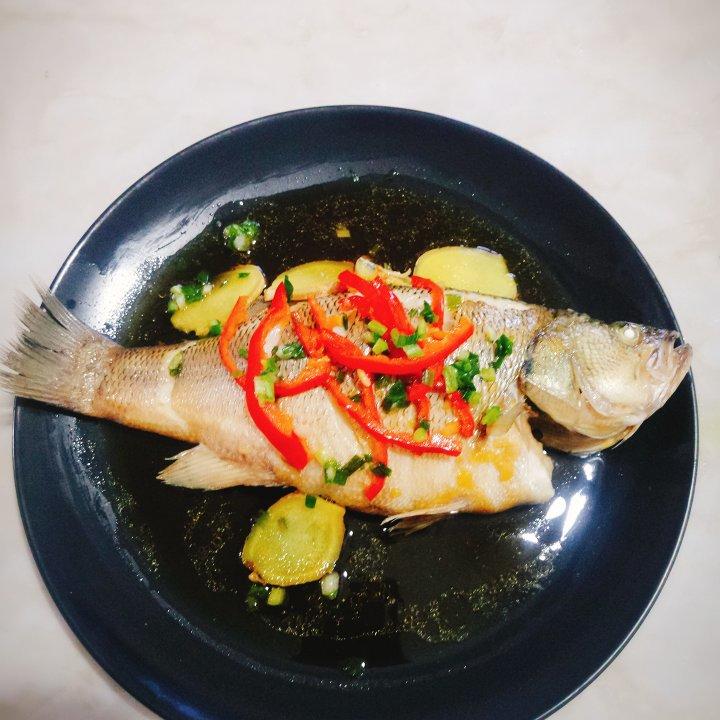 清蒸鲈鱼