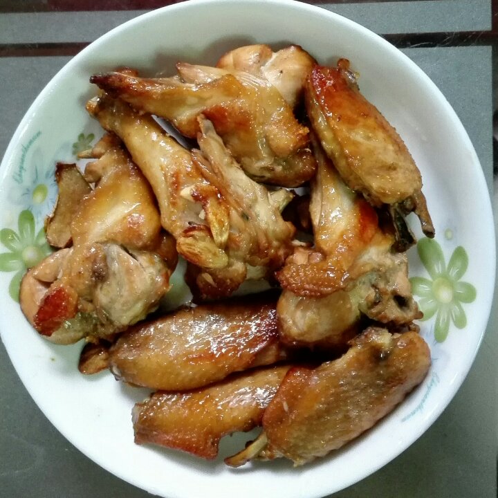 蒜香烤鸡翅
