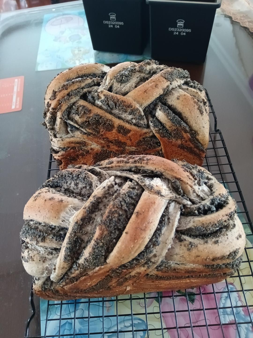 现在面包还能养生了？黑芝麻奶酥吐司