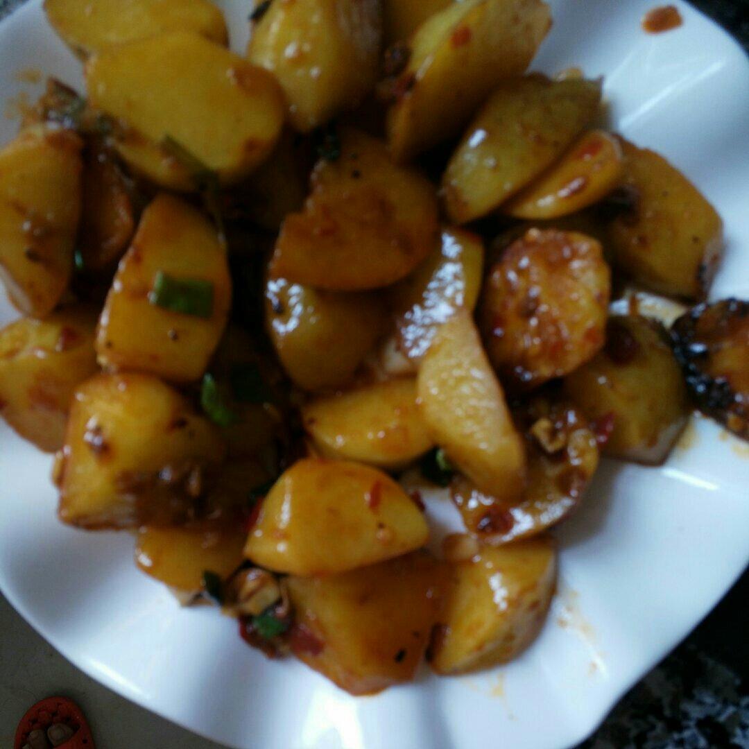 红烧土豆块