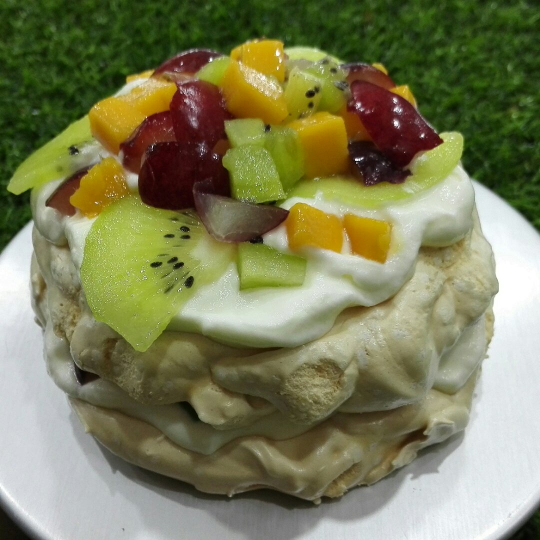 帕夫洛娃蛋白甜饼裸蛋糕 Pavlova
