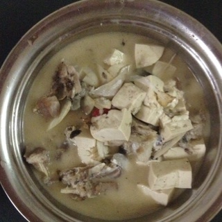 鱼头豆腐煲