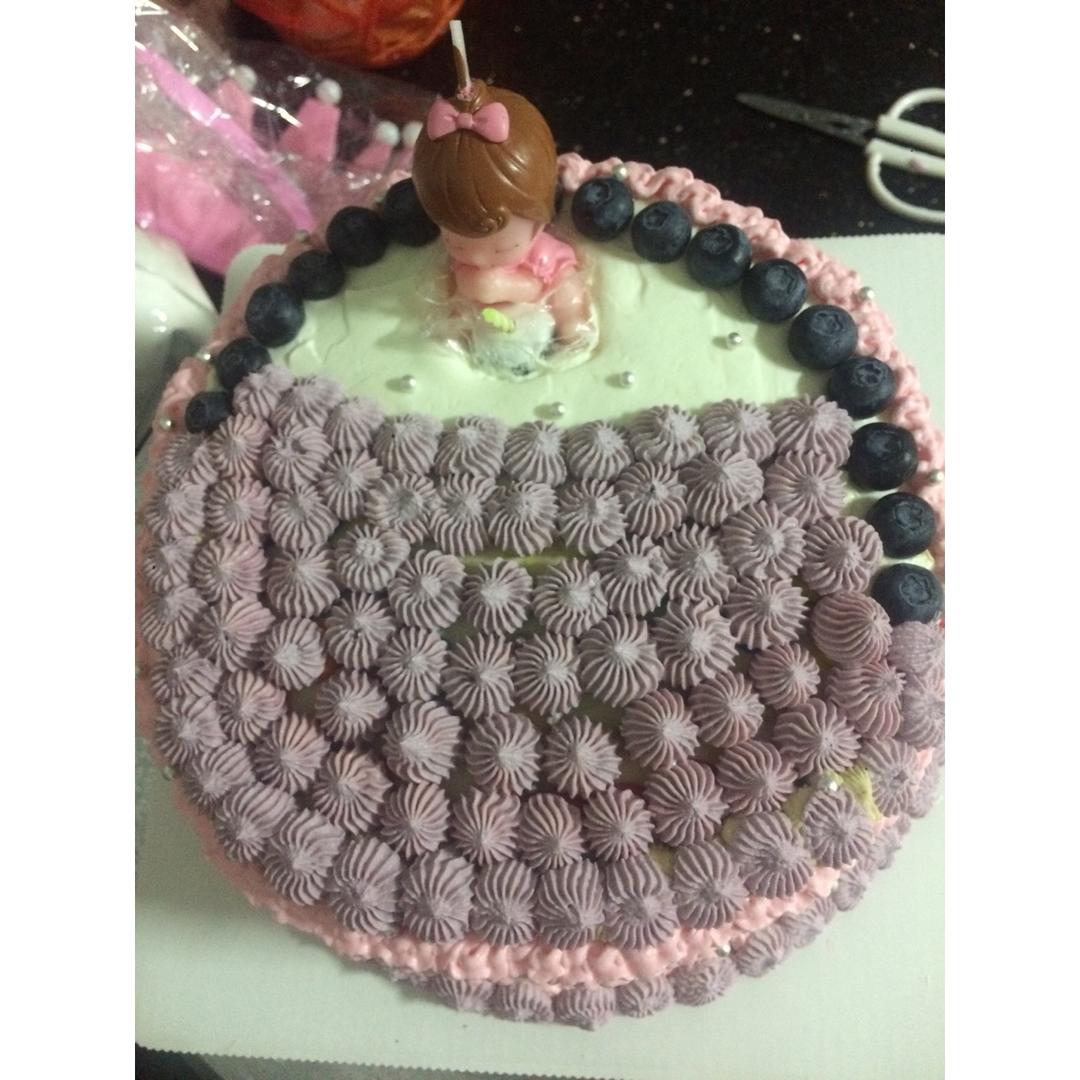 彩虹生日蛋糕