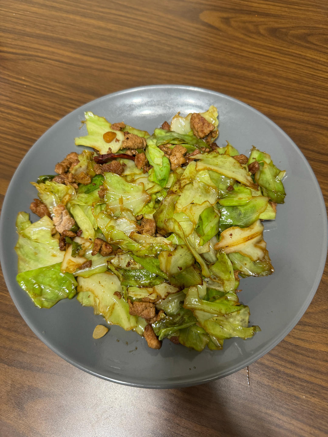 包菜炒肉