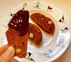 【无油无糖低卡】全麦意大利坚果脆饼干，咖啡☕巧克力的香醇！的做法 步骤11
