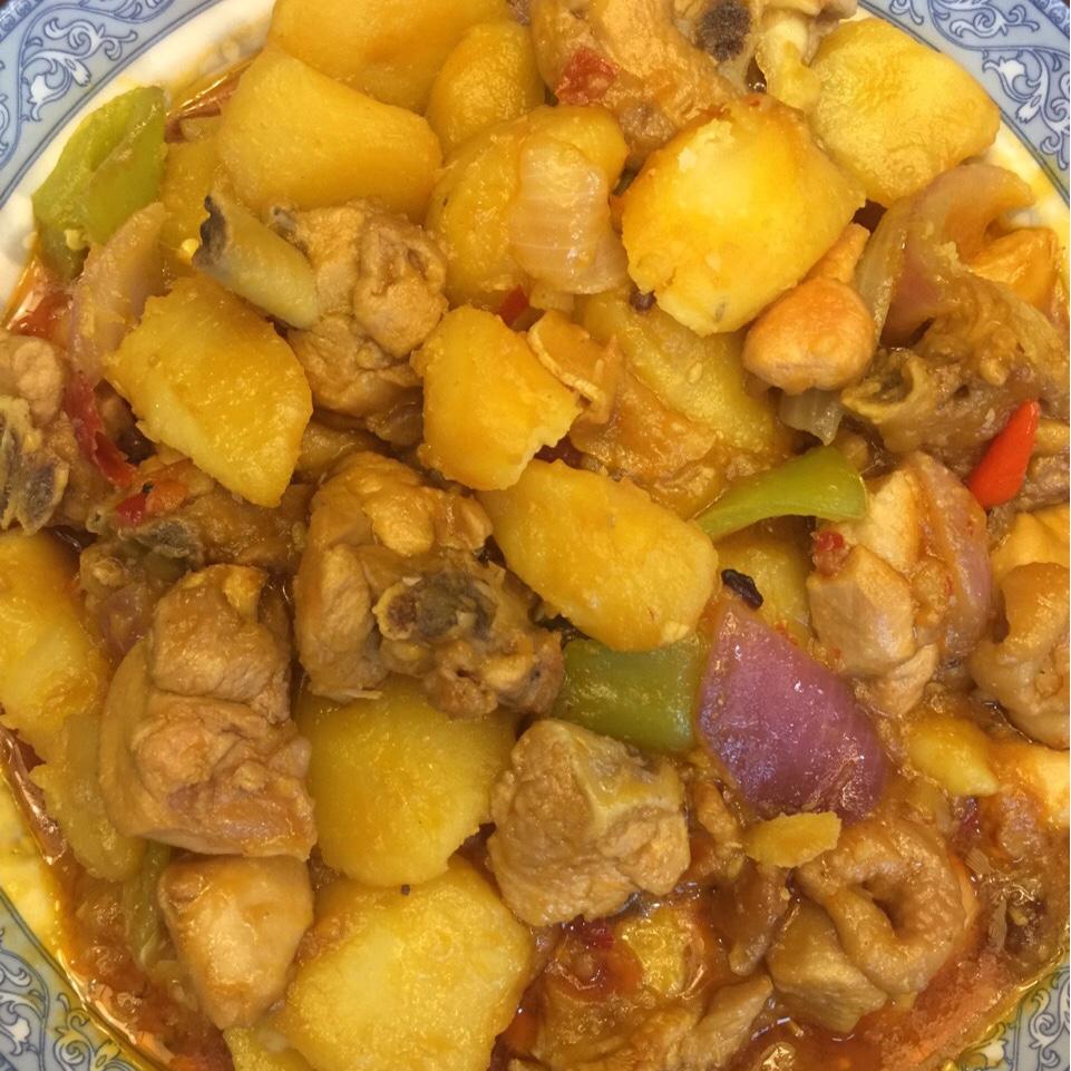 土豆炖鸡块