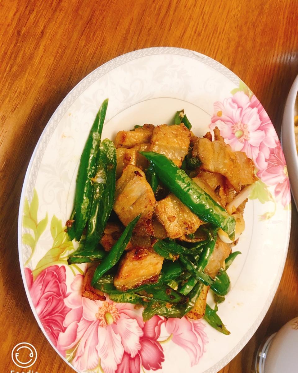 尖椒炒五花肉