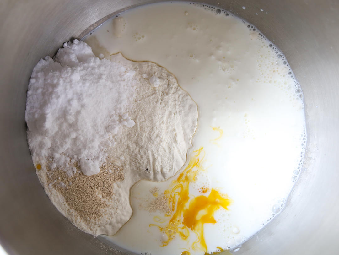 纯奶手撕吐司的做法 步骤1