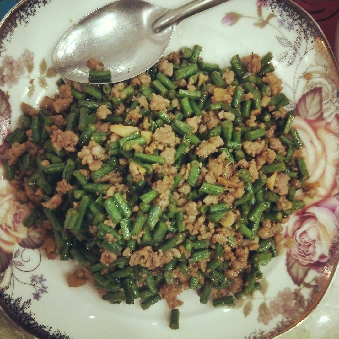 肉沫豆角下饭菜