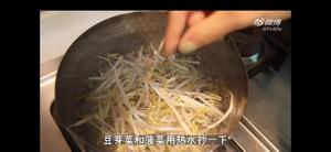 菜花米石锅拌饭&生菜包牛肉&包菜酱！的做法 步骤7