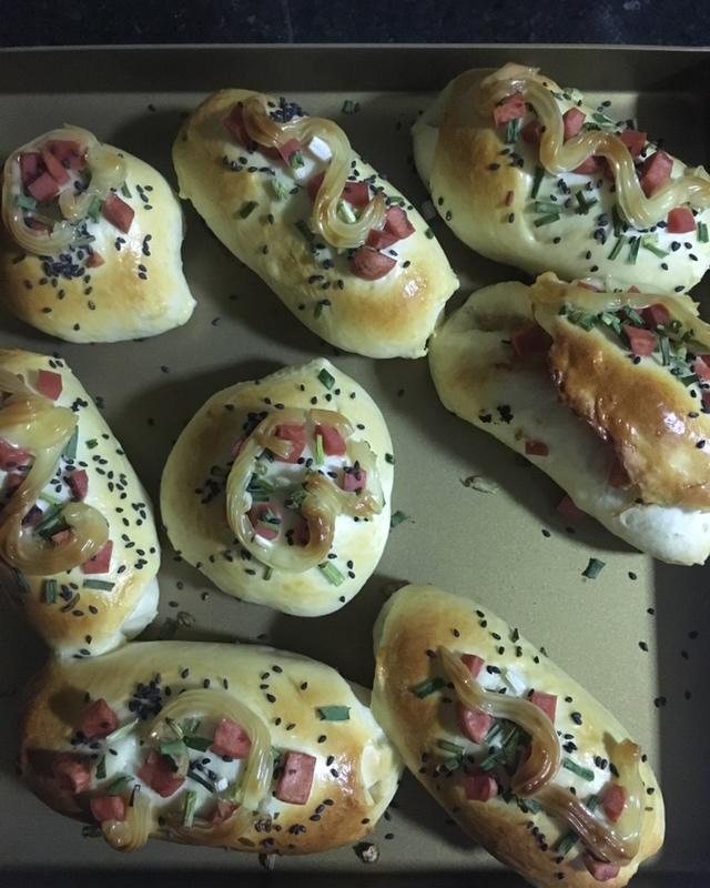 香葱火腿肉松面包