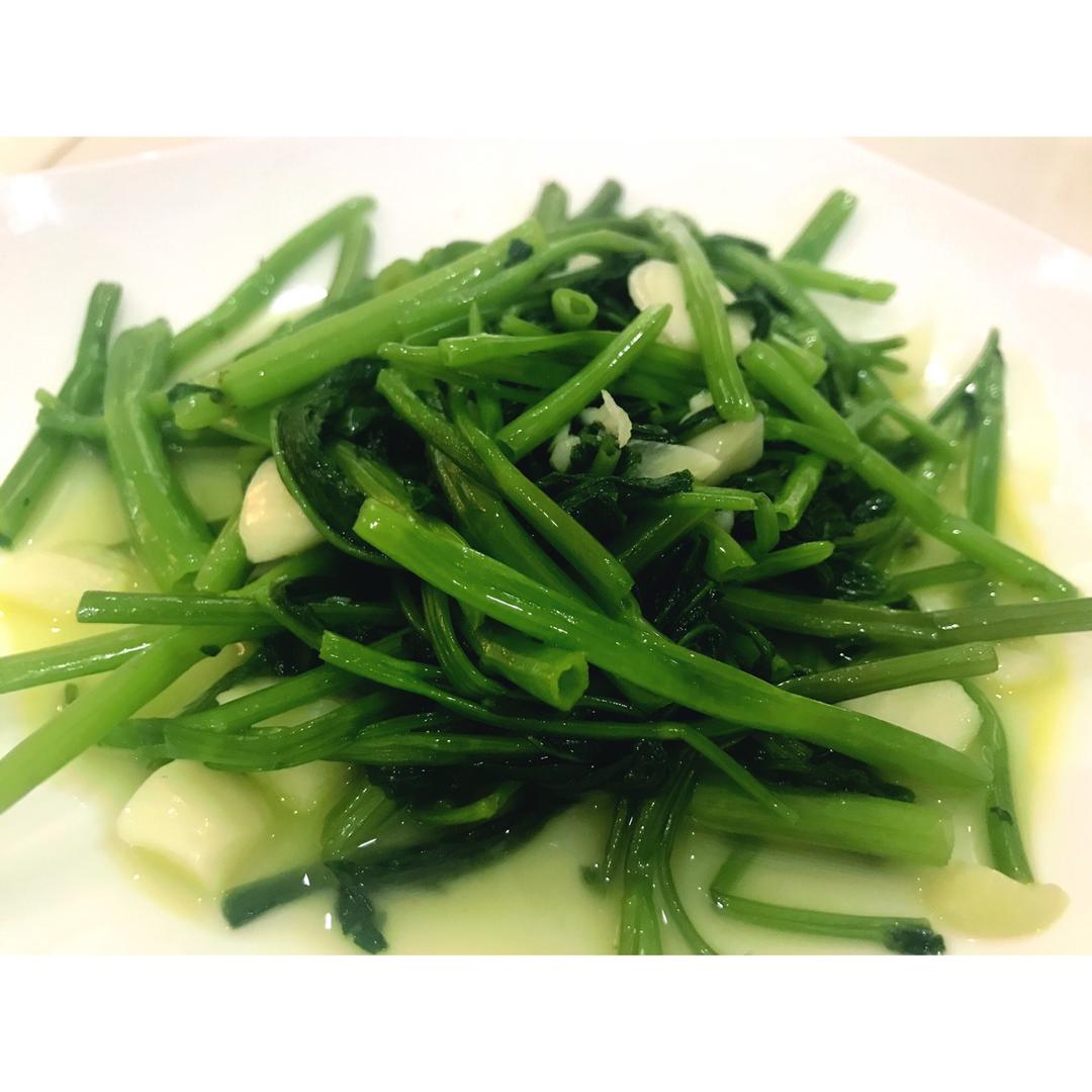 炝炒空心菜（不黑的秘密）