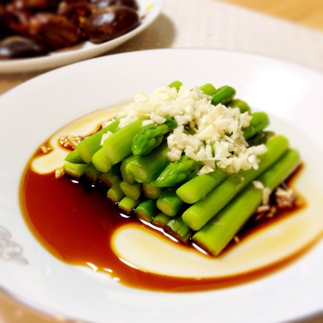 料理仙兔做的响油芦笋