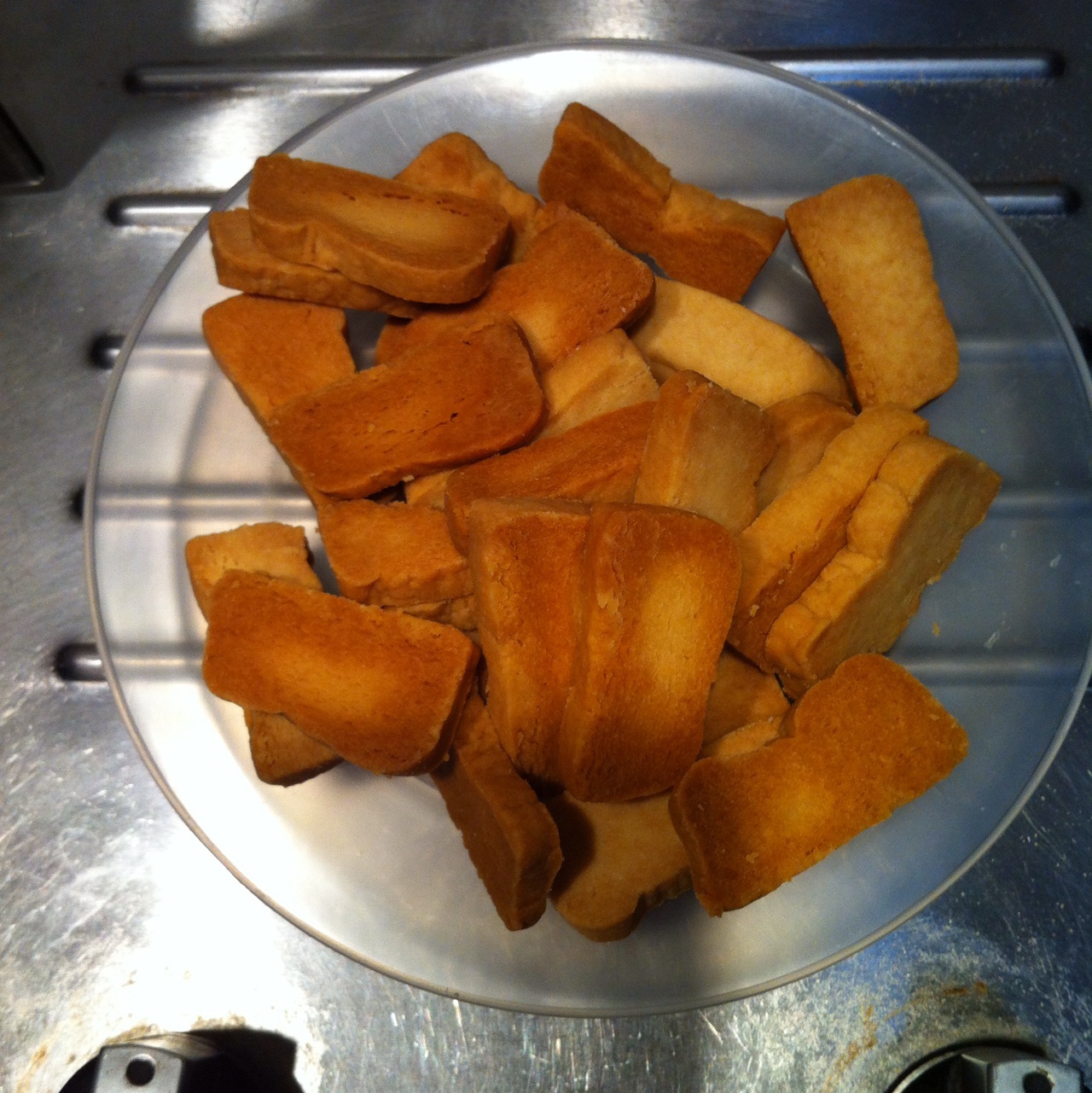 【炼乳脆饼•硬】非常简单的硬饼干